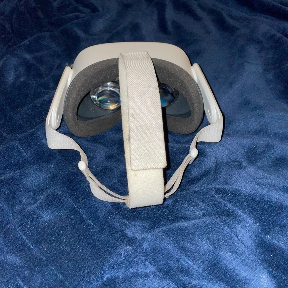 Oculus quest 2 - Picture 1 of 2